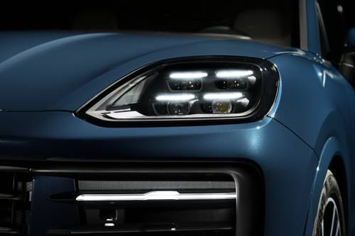 2024 Porsche Cayenne 4dr SUV Headlamp Detail