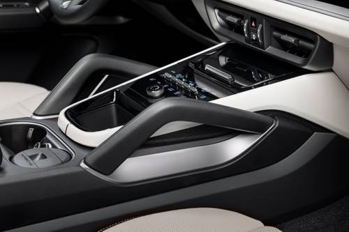 2025 Porsche Cayenne 4dr SUV Interior Detail