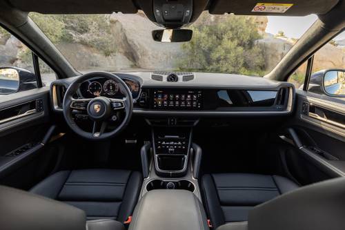 2025 Porsche Cayenne E-Hybrid 4dr SUV Dashboard