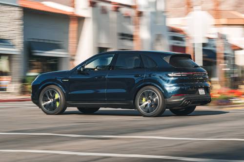 2025 Porsche Cayenne E-Hybrid 4dr SUV Profile