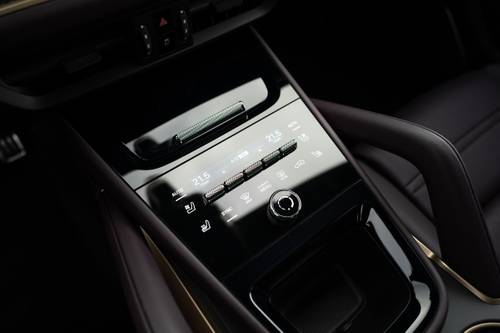 2025 Porsche Cayenne S E-Hybrid 4dr SUV Interior Detail