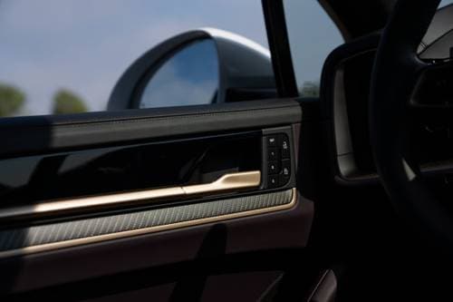 2025 Porsche Cayenne S E-Hybrid 4dr SUV Interior Detail