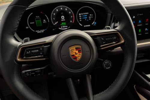 2025 Porsche Cayenne S E-Hybrid 4dr SUV Interior Detail