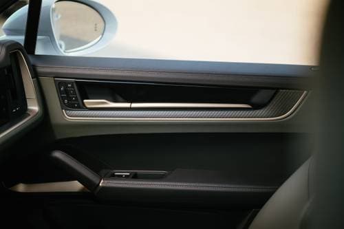 2025 Porsche Cayenne Turbo E-Hybrid 4dr SUV Interior Detail