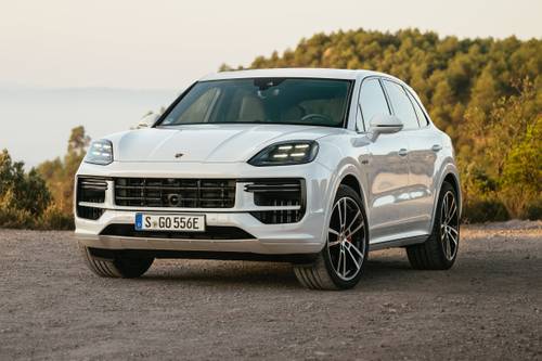 2025 Porsche Cayenne Turbo E-Hybrid 4dr SUV Exterior