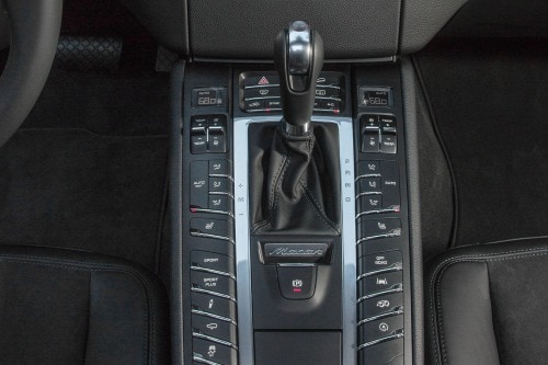 2018 Porsche Macan GTS 4dr SUV Shifter