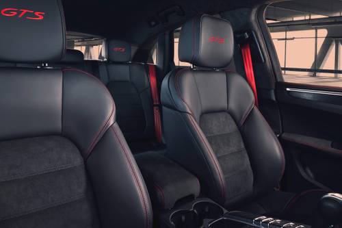 Porsche Macan GTS 4dr SUV Interior Detail
