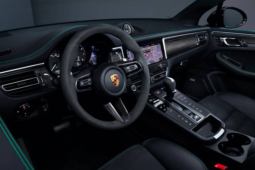2023 Porsche Macan Interior Pictures