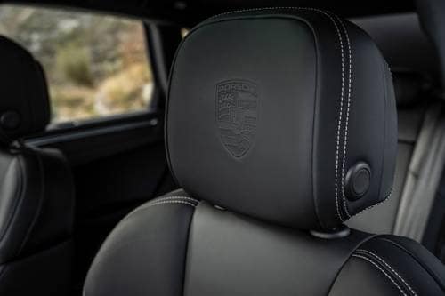 Porsche Macan T 4dr SUV Interior Detail