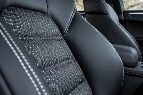 Porsche Macan T 4dr SUV Interior Detail