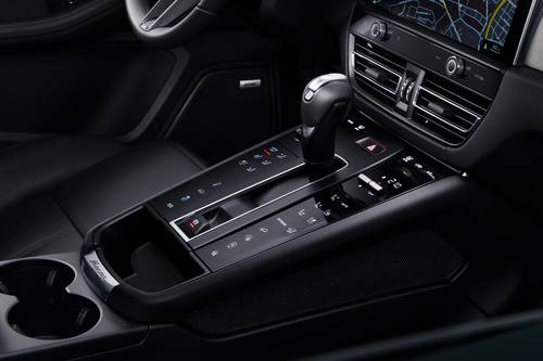 2025 Porsche Macan S 4dr SUV Shifter