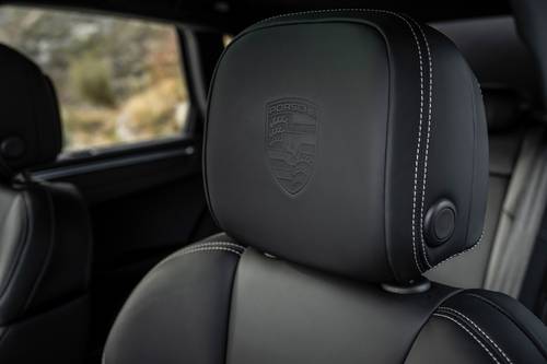 2025 Porsche Macan T 4dr SUV Interior Detail
