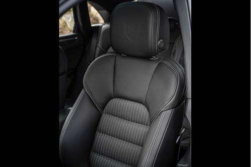 2025 Porsche Macan T 4dr SUV Interior Detail