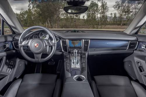 2015 Porsche Panamera S E-Hybrid Sedan Dashboard