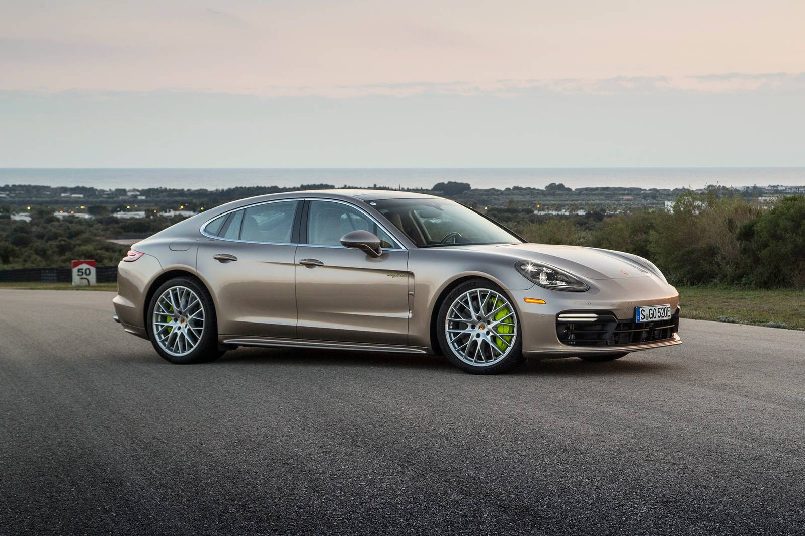 Custom Fit Car Sunshades Porsche Panamera Sport Turismo