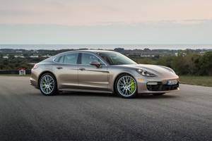 2018 Porsche Panamera Pricing Features Ratings And Reviews Edmunds