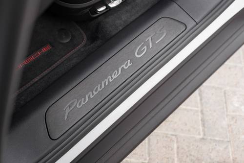 2019 Porsche Panamera Sedan Interior Detail