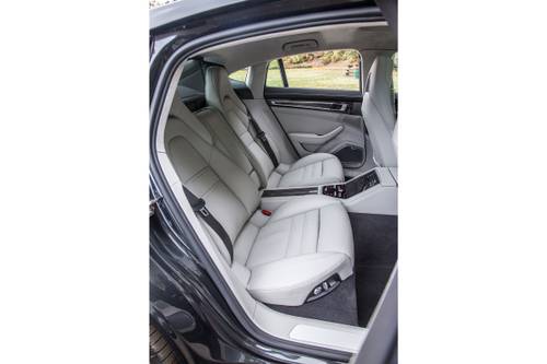 2019 Porsche Panamera Turbo Sedan Rear Interior