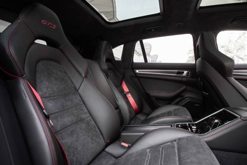 2019 Porsche Panamera GTS Sport Turismo Wagon Interior Detail