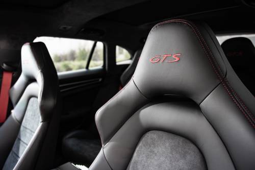 2019 Porsche Panamera GTS Sport Turismo Wagon Interior Detail
