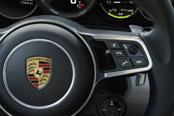 2019 Audi A7 Vs 2019 Porsche Panamera