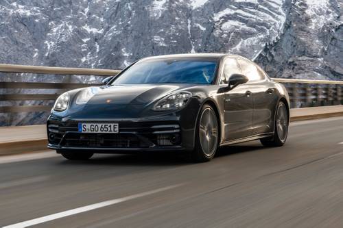 2021 Porsche Panamera Turbo S E-Hybrid Executive Sedan Exterior
