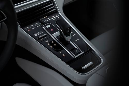 2021 Porsche Panamera Turbo S E-Hybrid Executive Sedan Shifter