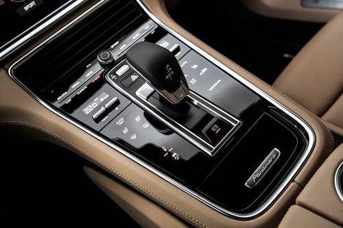 2021 Porsche Panamera Turbo S E-Hybrid Sport Turismo Wagon Shifter
