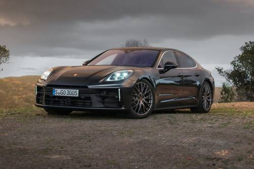 2025 Porsche Panamera Sedan Exterior