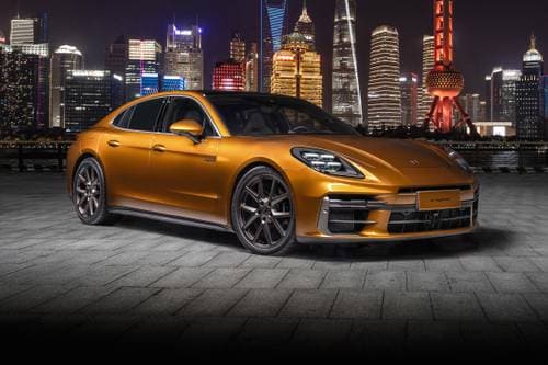 2025 Porsche Panamera Turbo E-Hybrid Sedan Exterior
