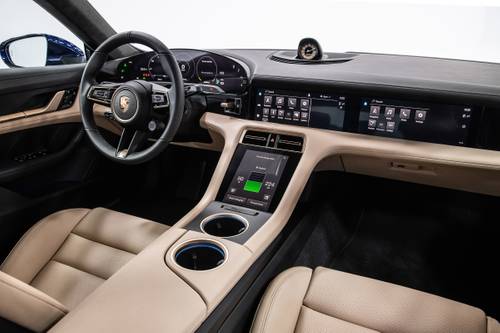 2020 Porsche Taycan Turbo Sedan Dashboard