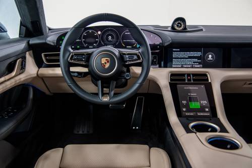 2020 Porsche Taycan Turbo Sedan Steering Wheel Detail