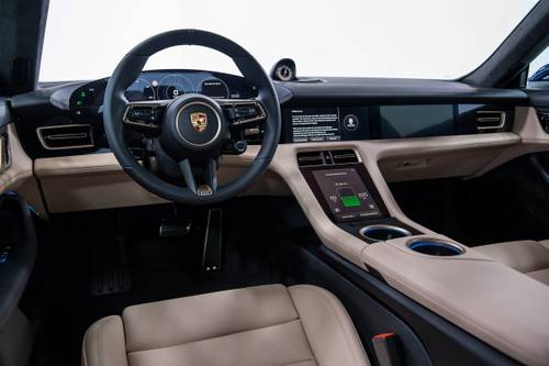 2020 Porsche Taycan Turbo Sedan Steering Wheel Detail