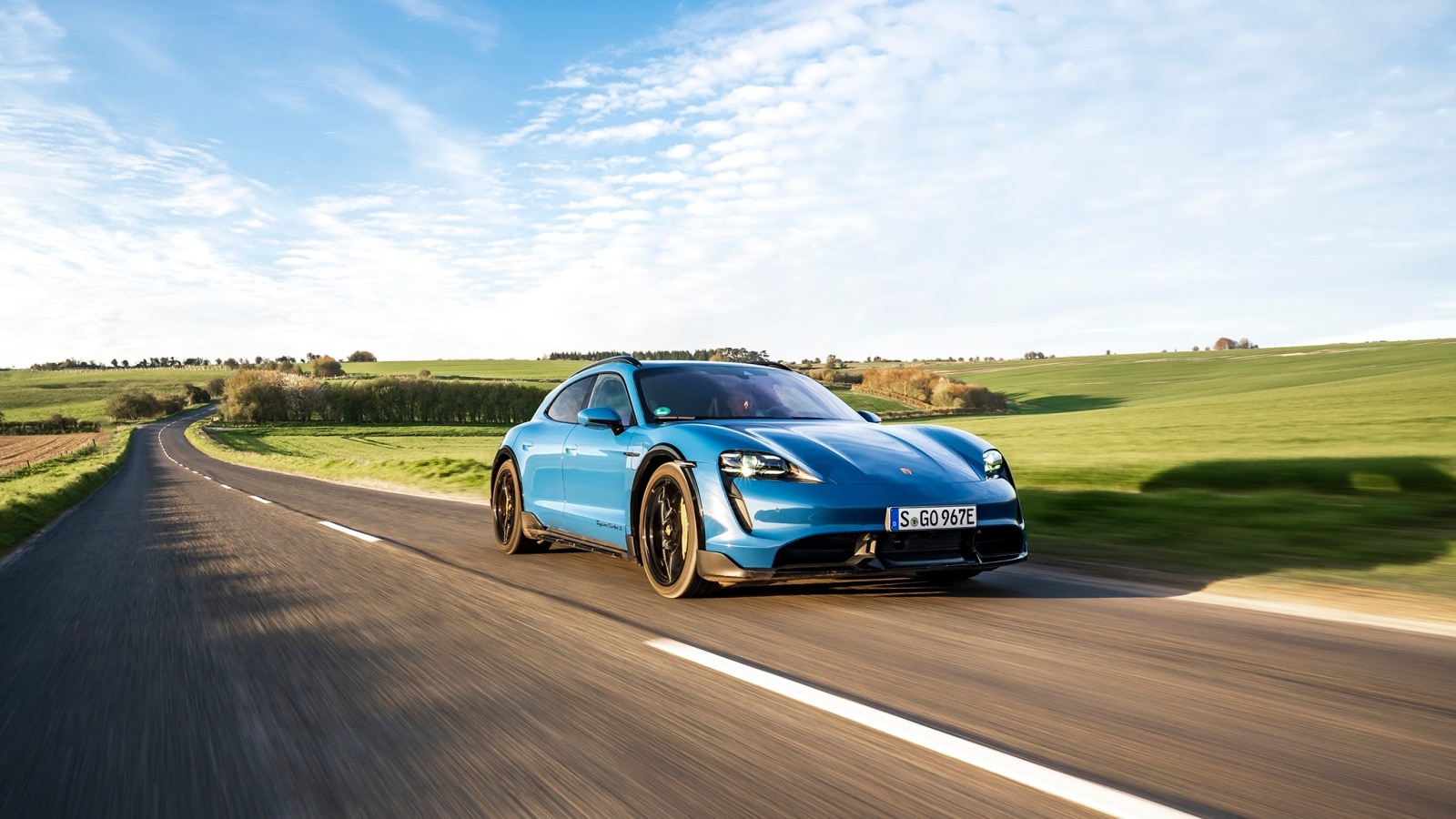 2021 Porsche Taycan Cross Turismo: Wagon-ification Is Cool