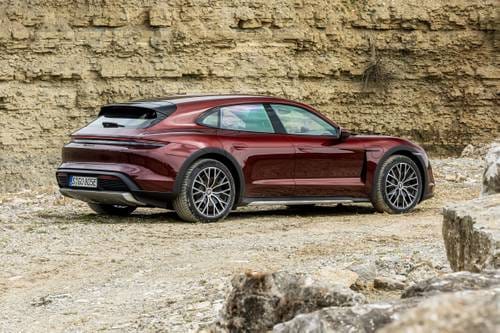 2022 Porsche Taycan 4 Cross Turismo Wagon Exterior