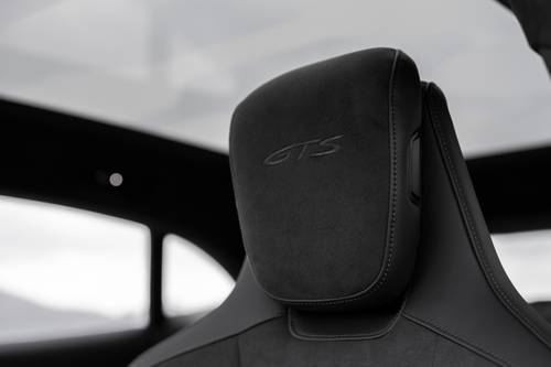 2022 Porsche Taycan GTS Sport Turismo Wagon Interior Detail