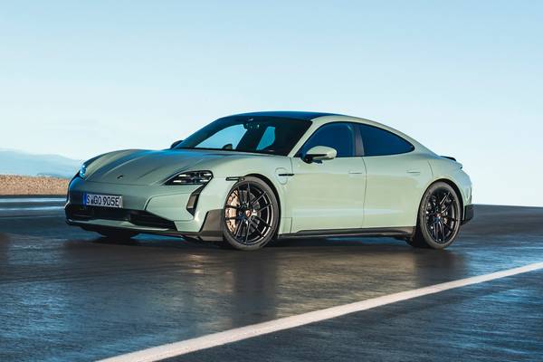 2025 Porsche Taycan Turbo GT