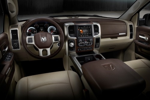 2016 Ram 1500 Laramie Crew Cab Pickup Dashboard