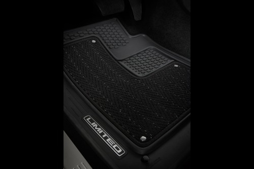 2017 Ram 1500 Limited Crew Cab Pickup Interior Detail