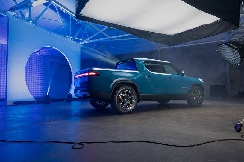 2022 Rivian R1T Crew Cab Pickup Exterior 2022 Rivian R1T Crew Cab Pickup Exterior