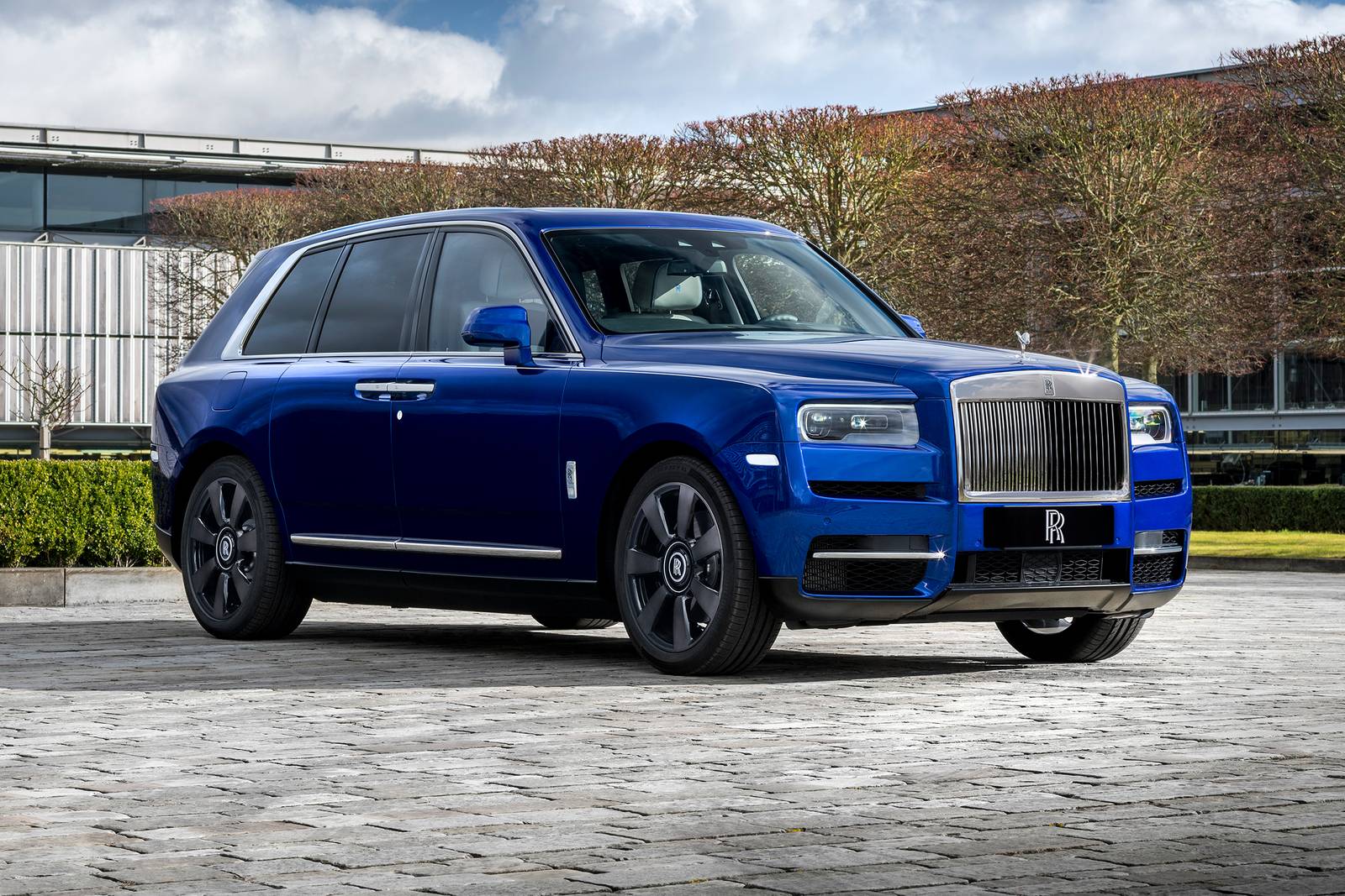 rolls royce minivan