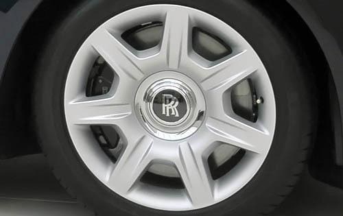 2011 Rolls-Royce Ghost Wheel Detail