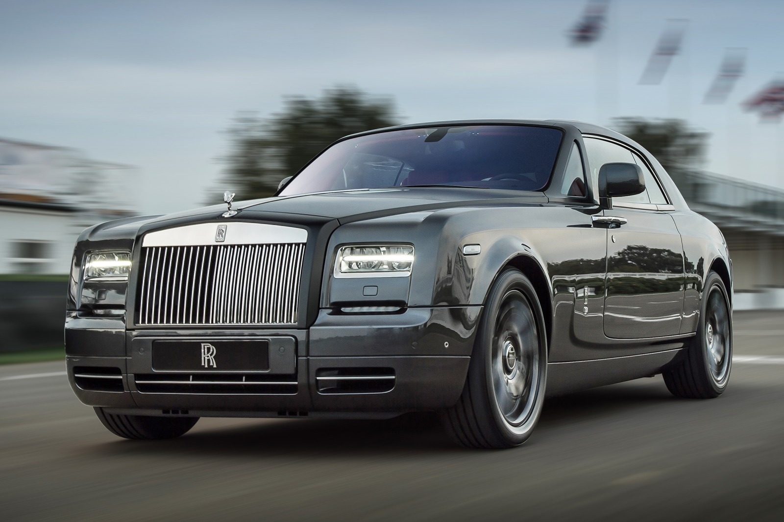 Rolls-Royce Phantom VII Review: Photos