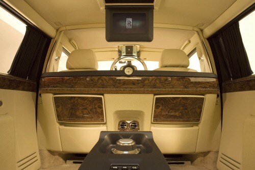 2007 Rolls-Royce Phantom EWB Sedan Interior Detail