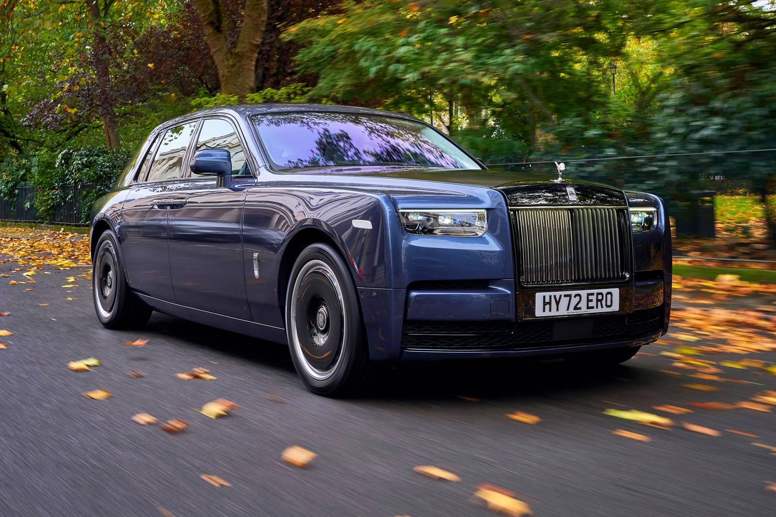 What Makes the All-New Rolls-Royce Phantom Worth $628,000