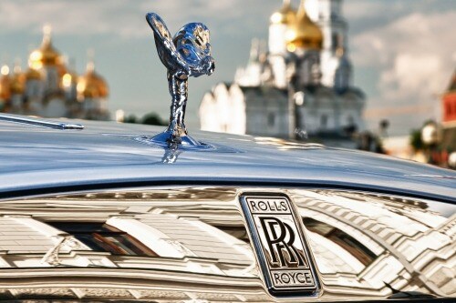 2017 Rolls-Royce Wraith Coupe Front Badge