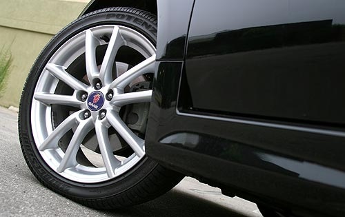 2005 Saab 9-2X Aero Wheel Detail
