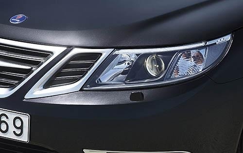 2008 Saab 9-3 SportCombi Headlamp Detail