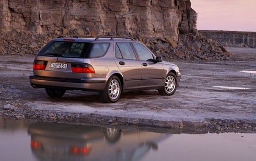 2001 Saab 9-5 SE 4dr Wagon Shown