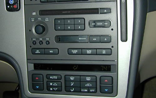 2002 Saab 9-5 Center Console